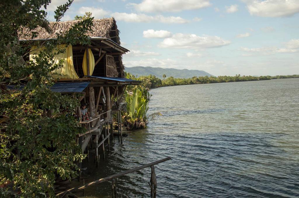 Samon Village Кампот Екстериор снимка